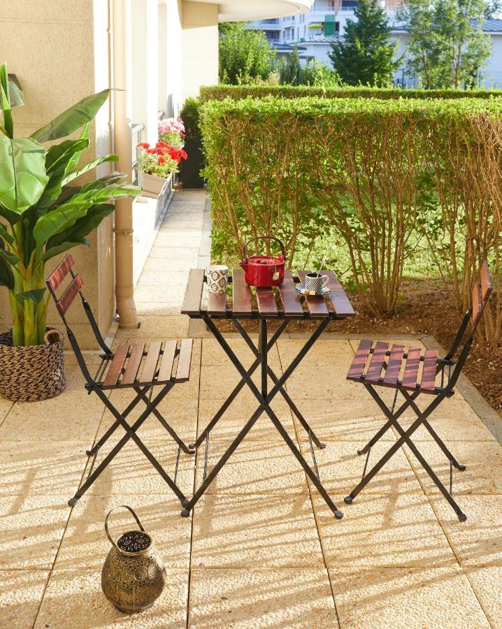 Appartement Wakandais-Proche Disney, Parking & Wifi Montevrain Luaran gambar